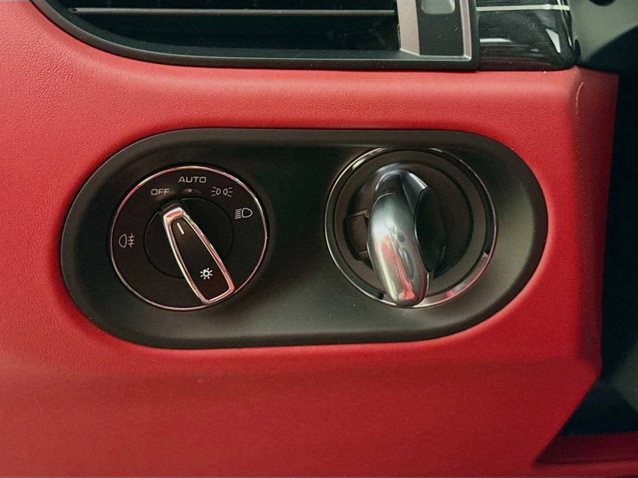 2025 Porsche Macan GTS