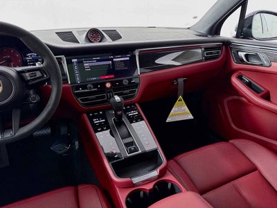 2025 Porsche Macan GTS