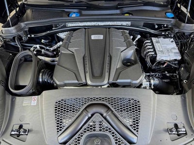 2025 Porsche Macan GTS