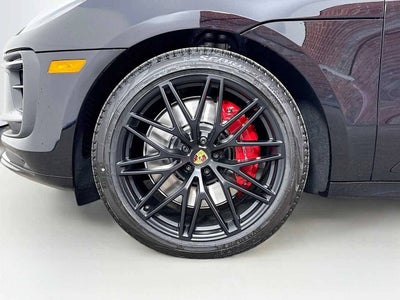 2025 Porsche Macan GTS