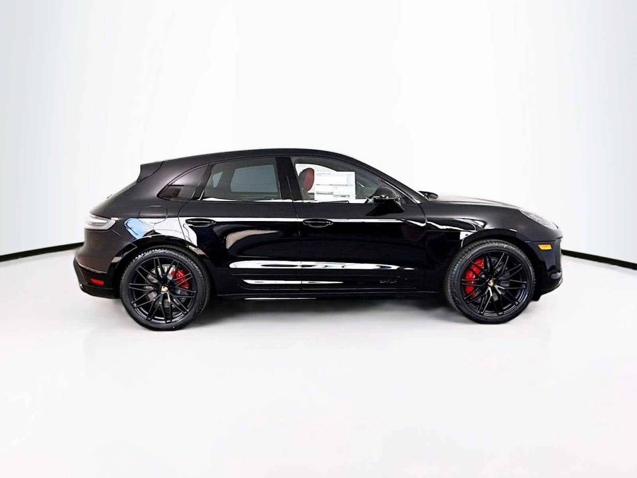2025 Porsche Macan GTS