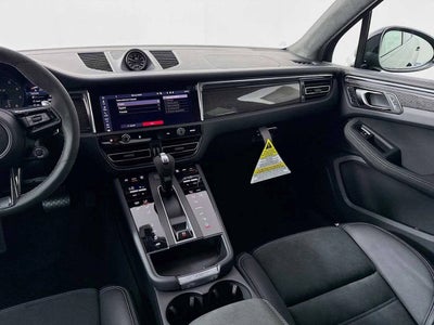 2025 Porsche Macan GTS