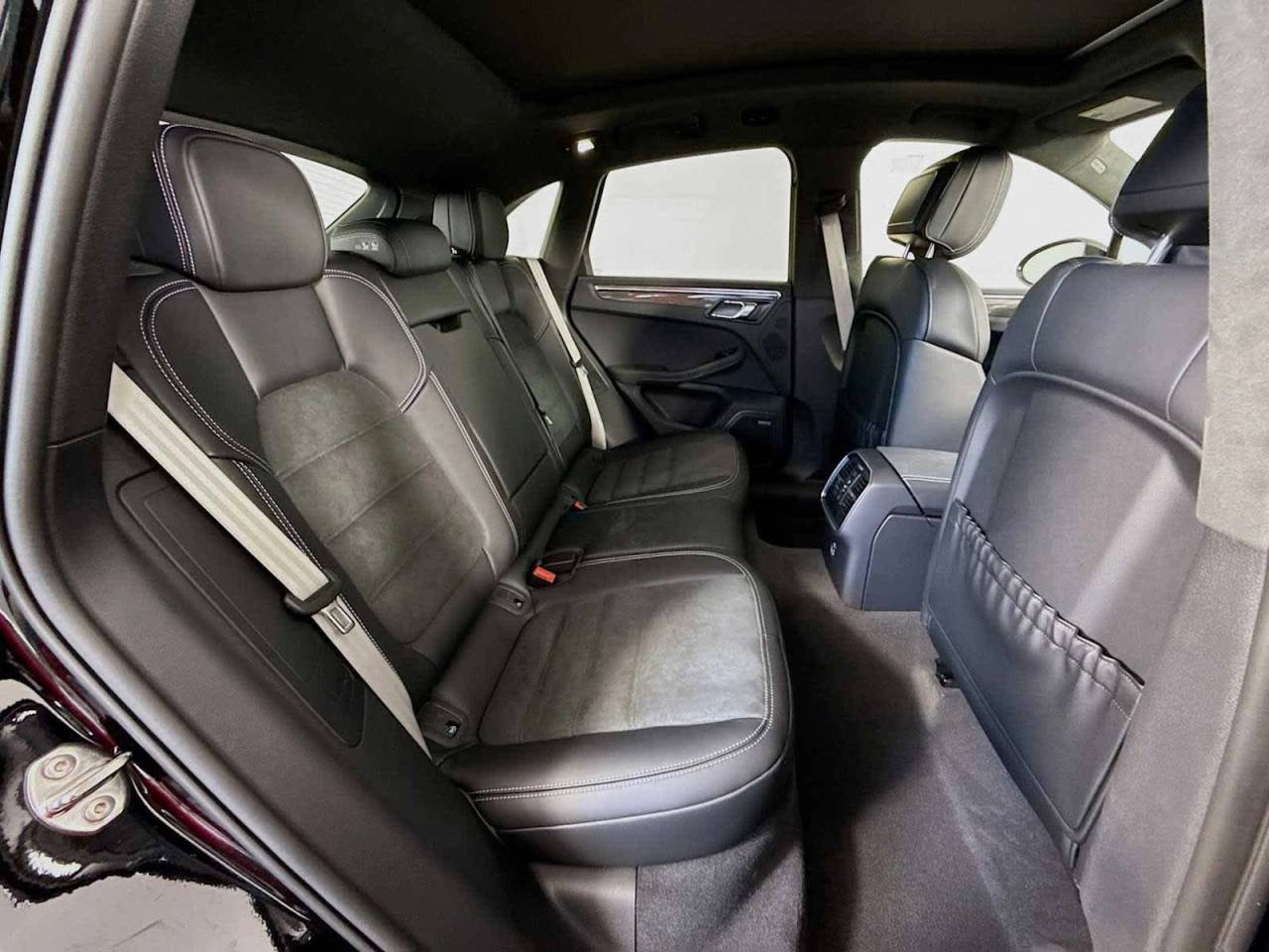 2025 Porsche Macan GTS