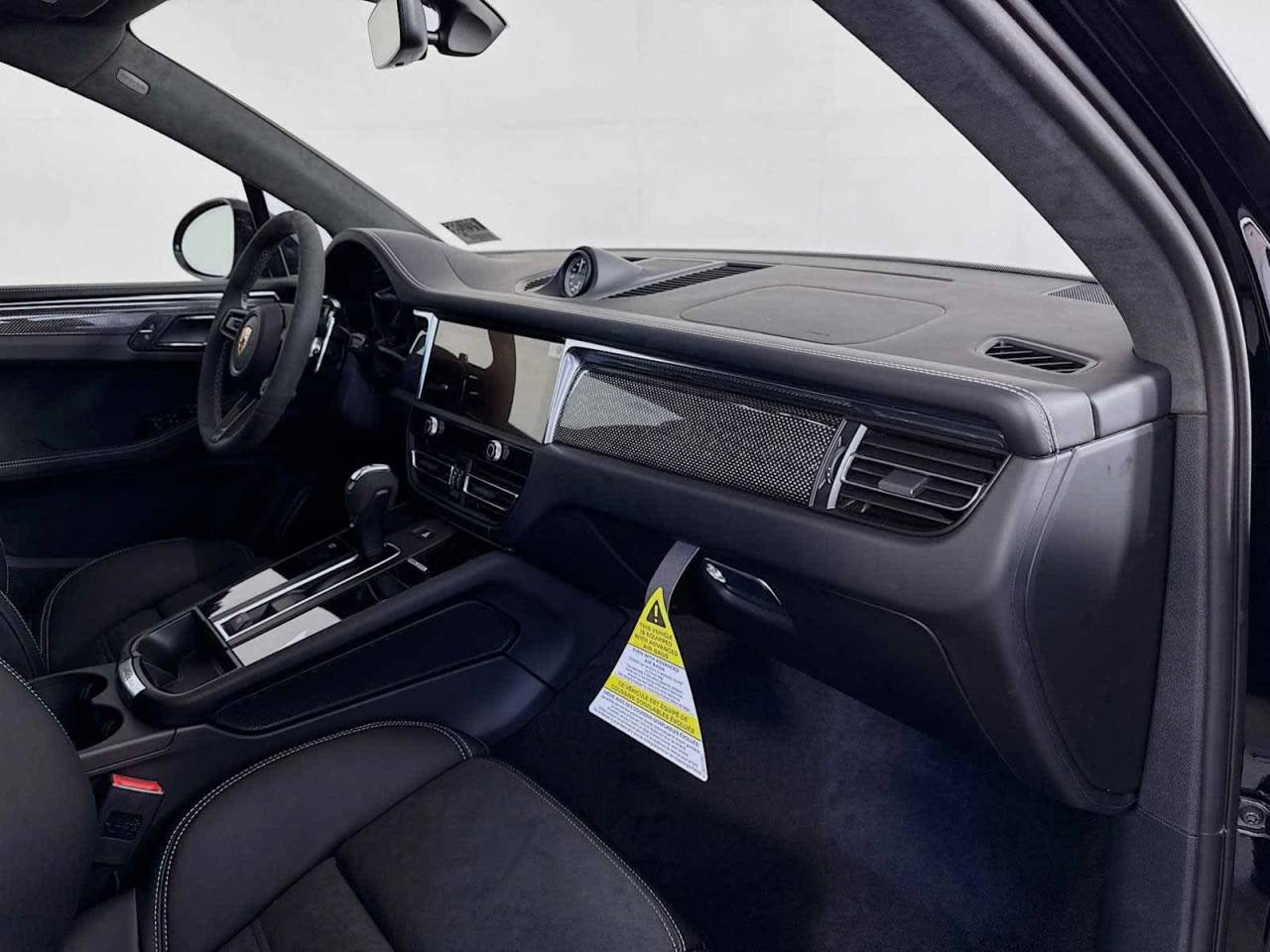 2025 Porsche Macan GTS