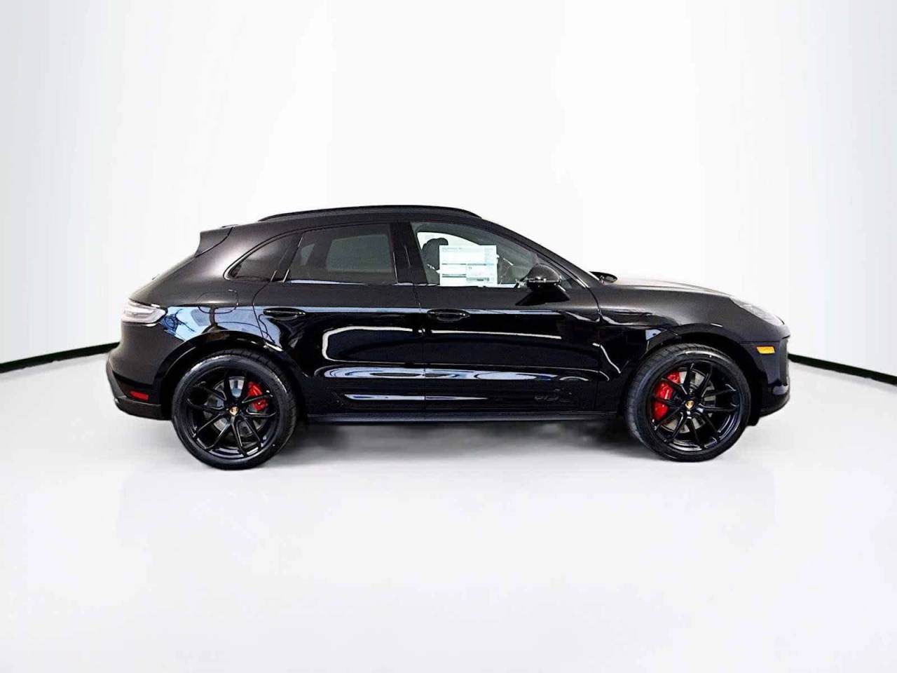 2025 Porsche Macan GTS