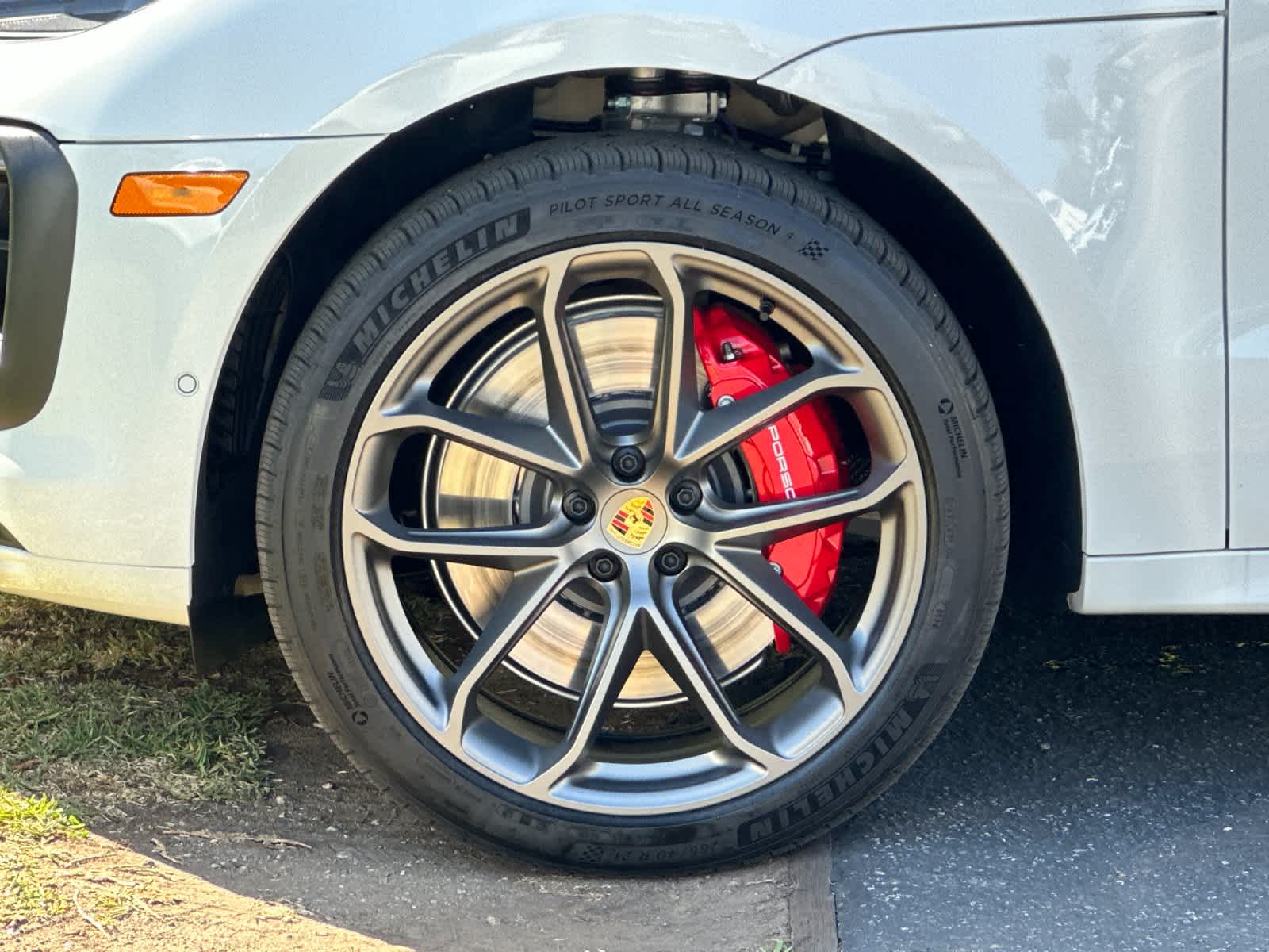 2026 Porsche Macan Macan GTS