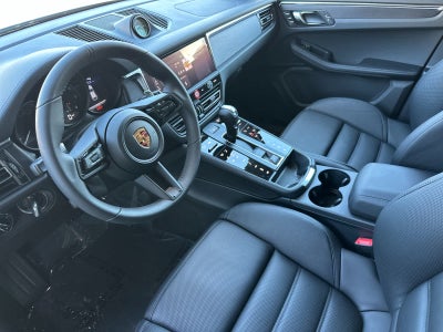 2026 Porsche Macan Macan GTS