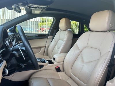 2023 Porsche Macan Macan S (MY23)