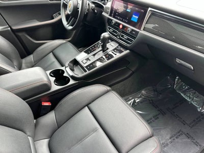 2022 Porsche Macan S