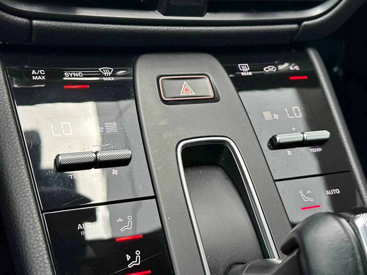 2022 Porsche Macan S