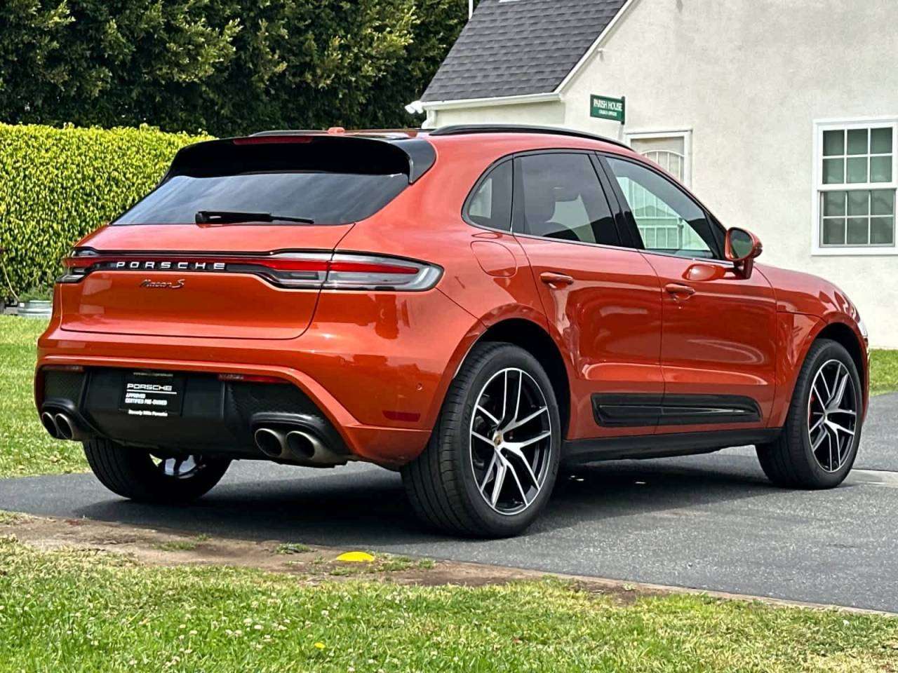 2022 Porsche Macan S