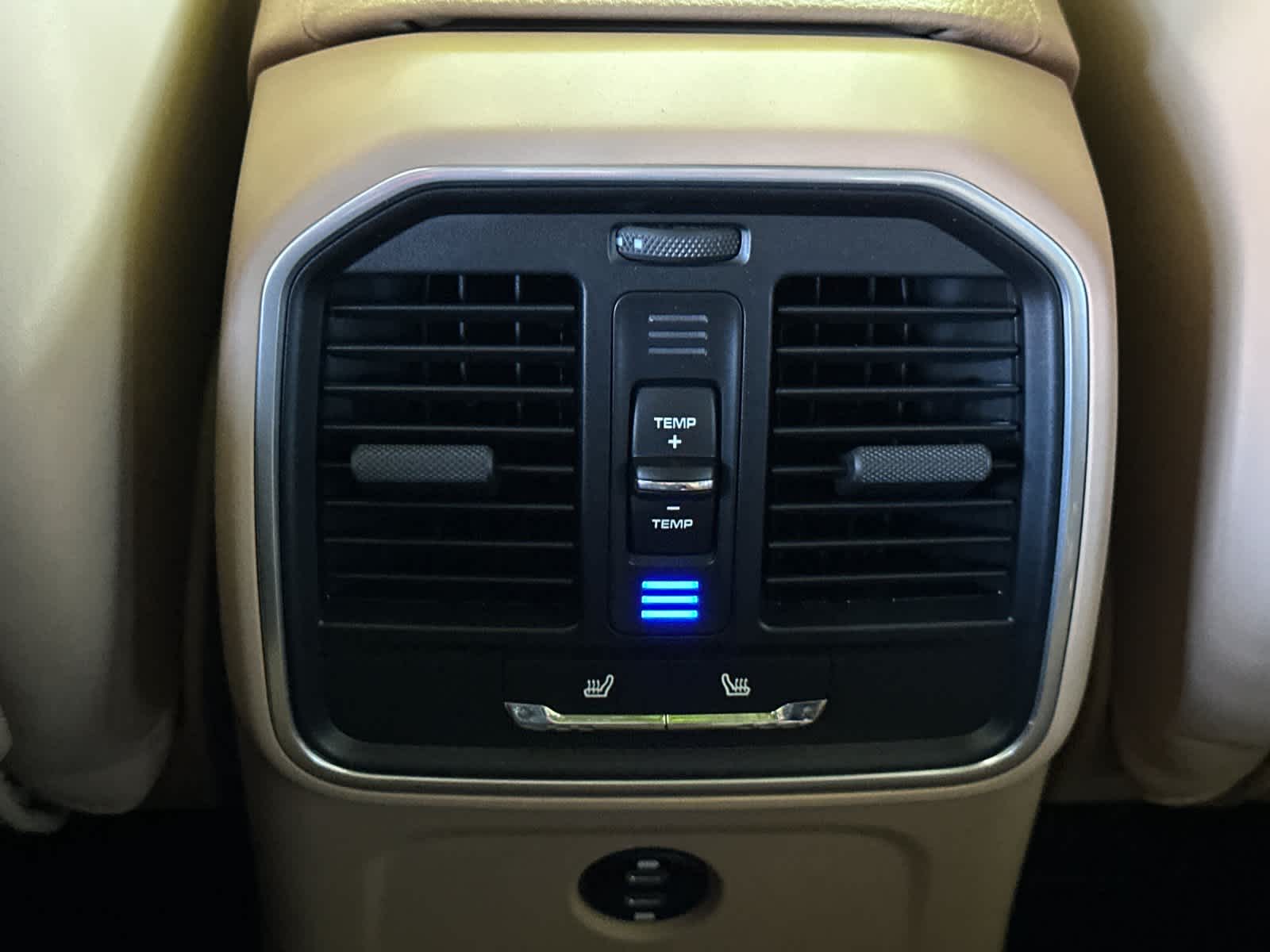 2023 Porsche Macan Macan S
