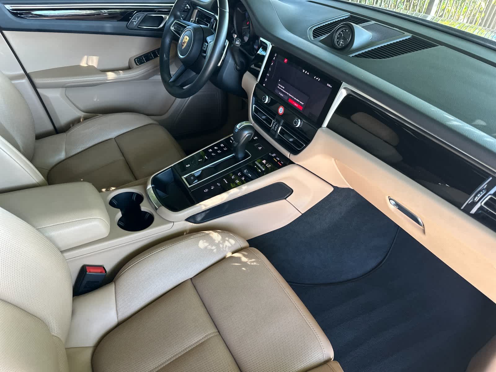 2023 Porsche Macan Macan S