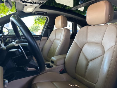 2023 Porsche Macan Macan S