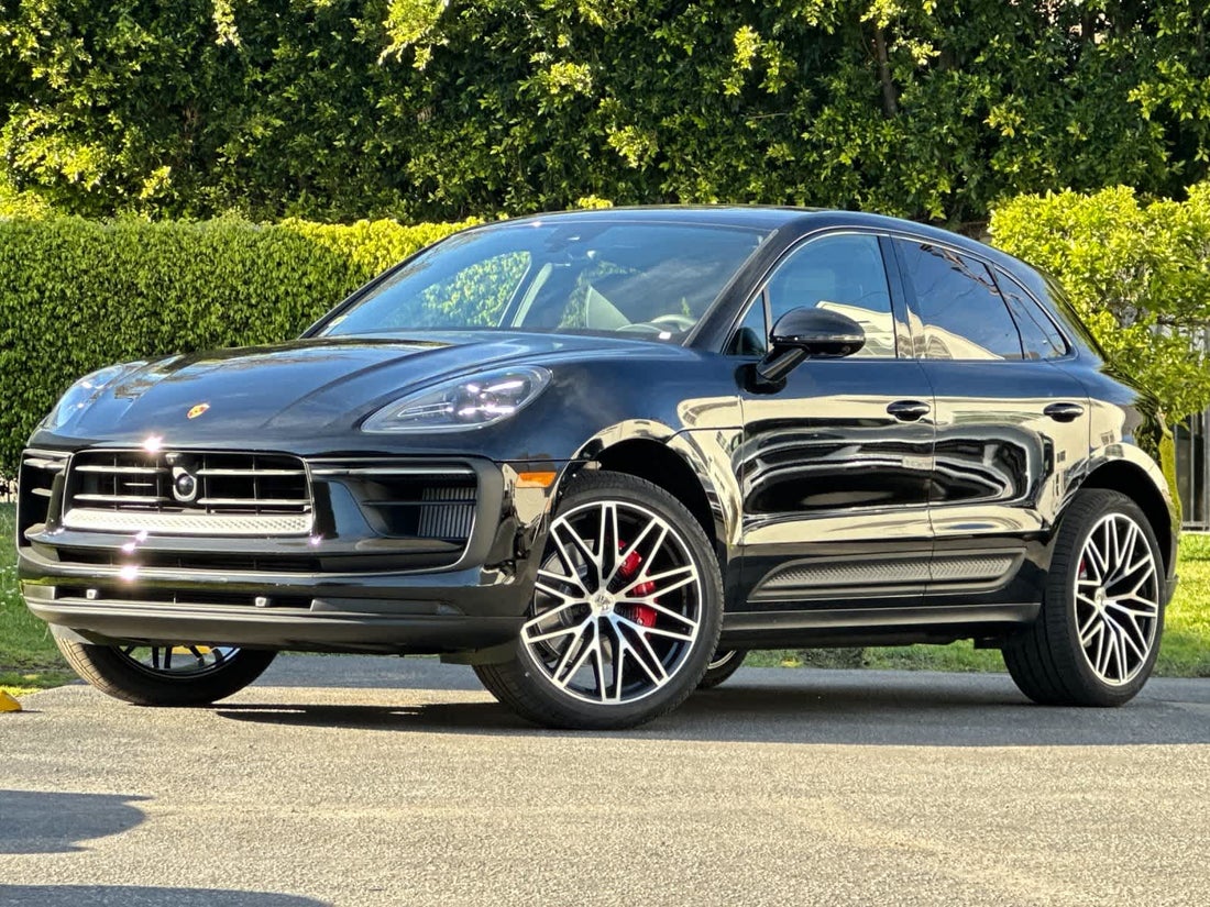 2026 Porsche Macan S — photo 1 of 33