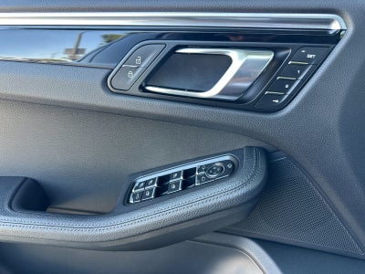 2023 Porsche Macan S