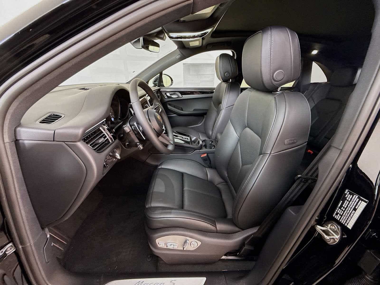 2026 Porsche Macan Macan S