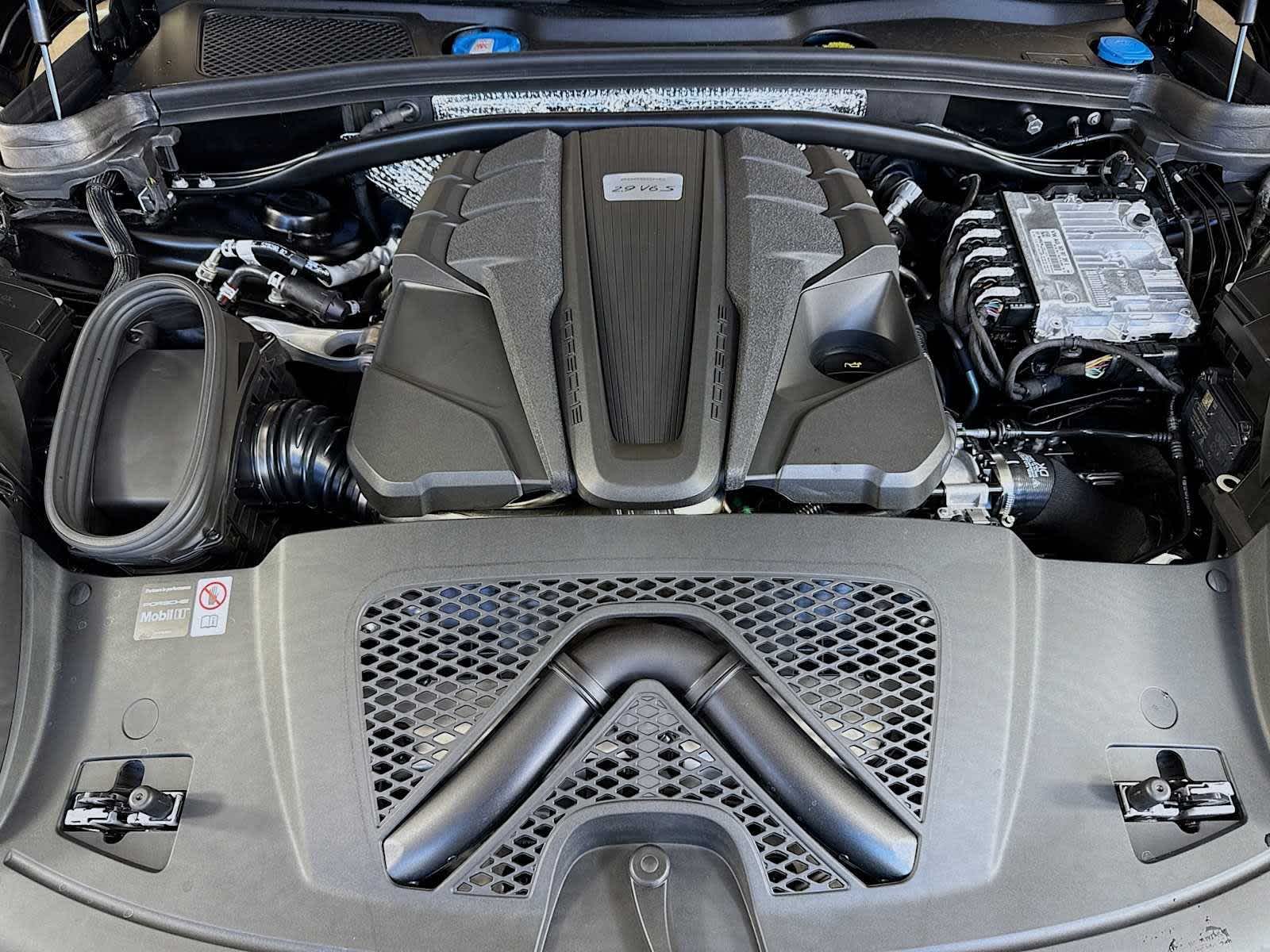 2026 Porsche Macan Macan S