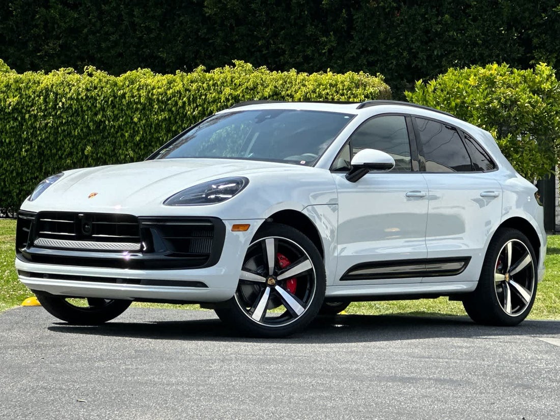 2026 Porsche Macan S — photo 1 of 33