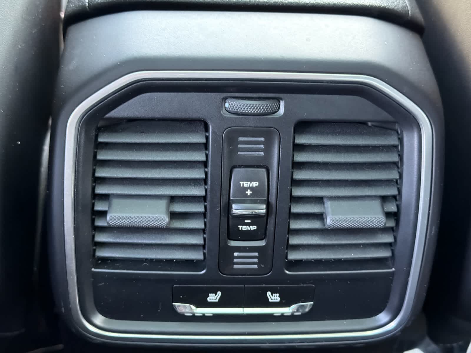 2024 Porsche Macan Macan S