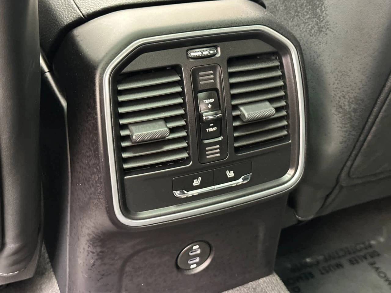 2024 Porsche Macan S