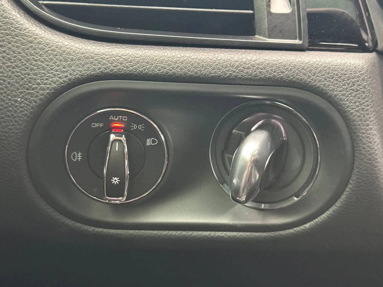 2024 Porsche Macan S