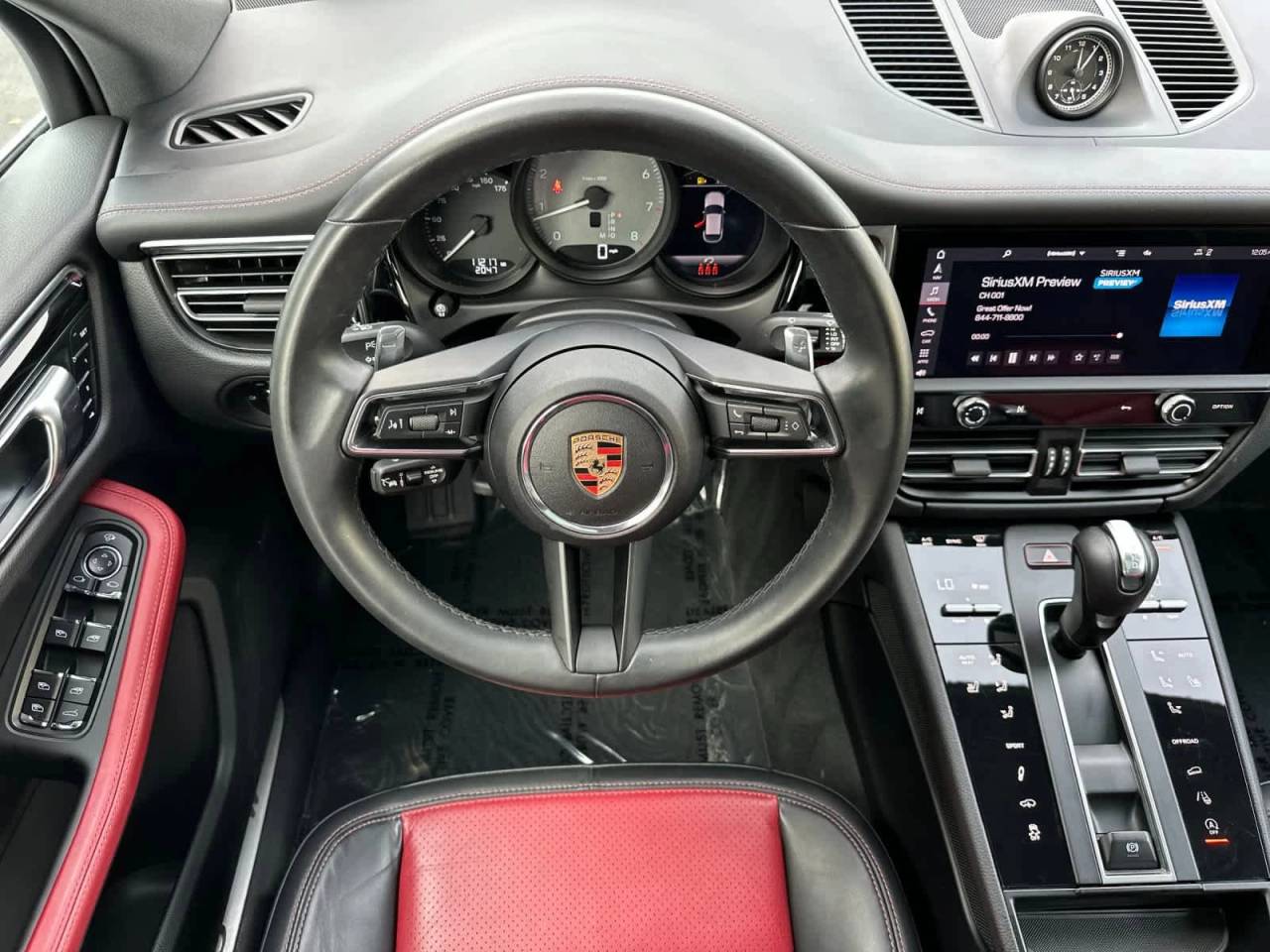 2025 Porsche Macan S