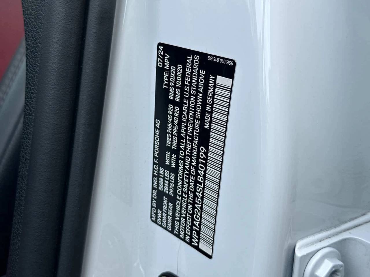 2025 Porsche Macan S