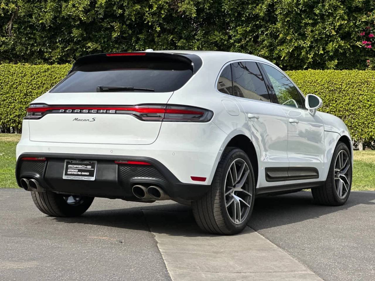 2025 Porsche Macan S