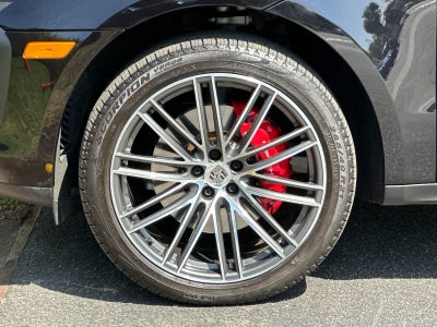 2023 Porsche Macan Macan S (MY23)