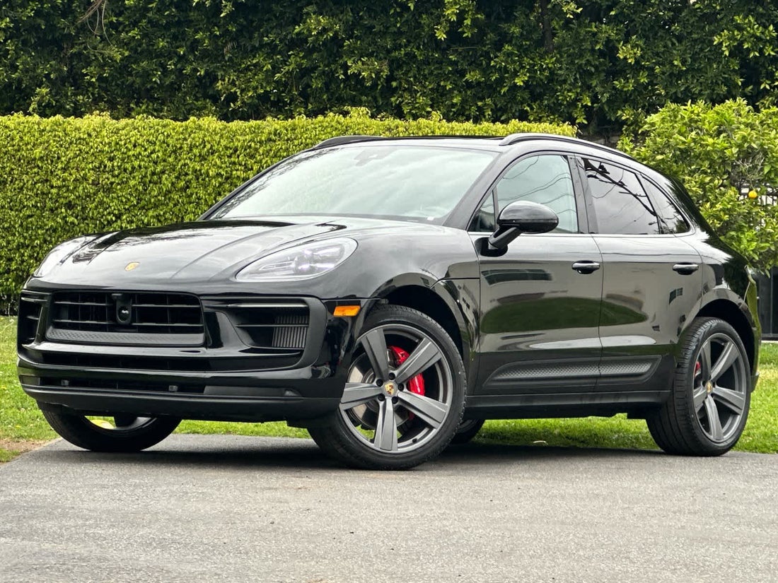2026 Porsche Macan S — photo 1 of 31