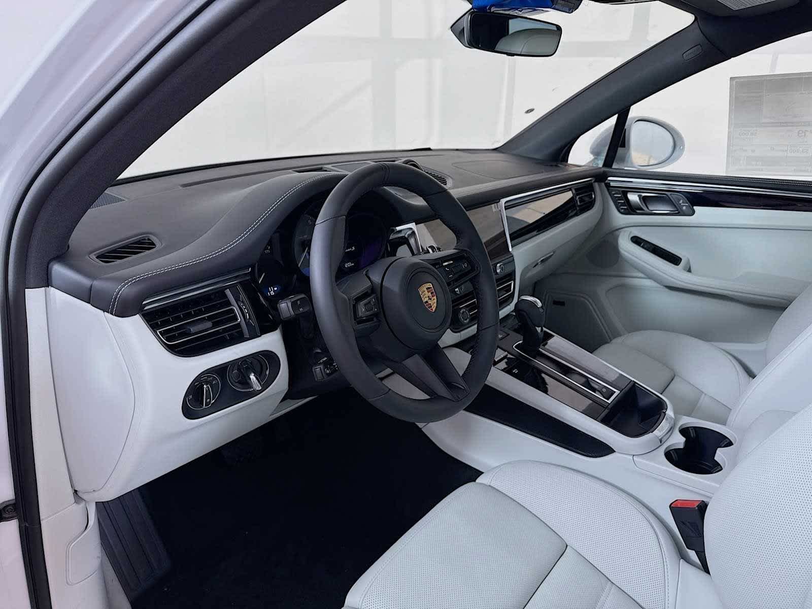 2026 Porsche Macan Macan S