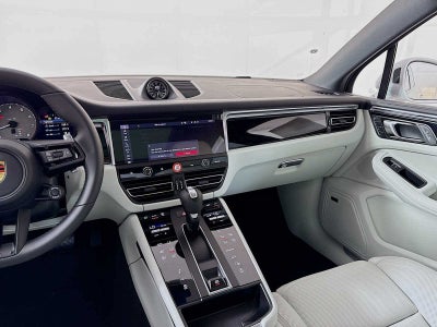 2026 Porsche Macan Macan S