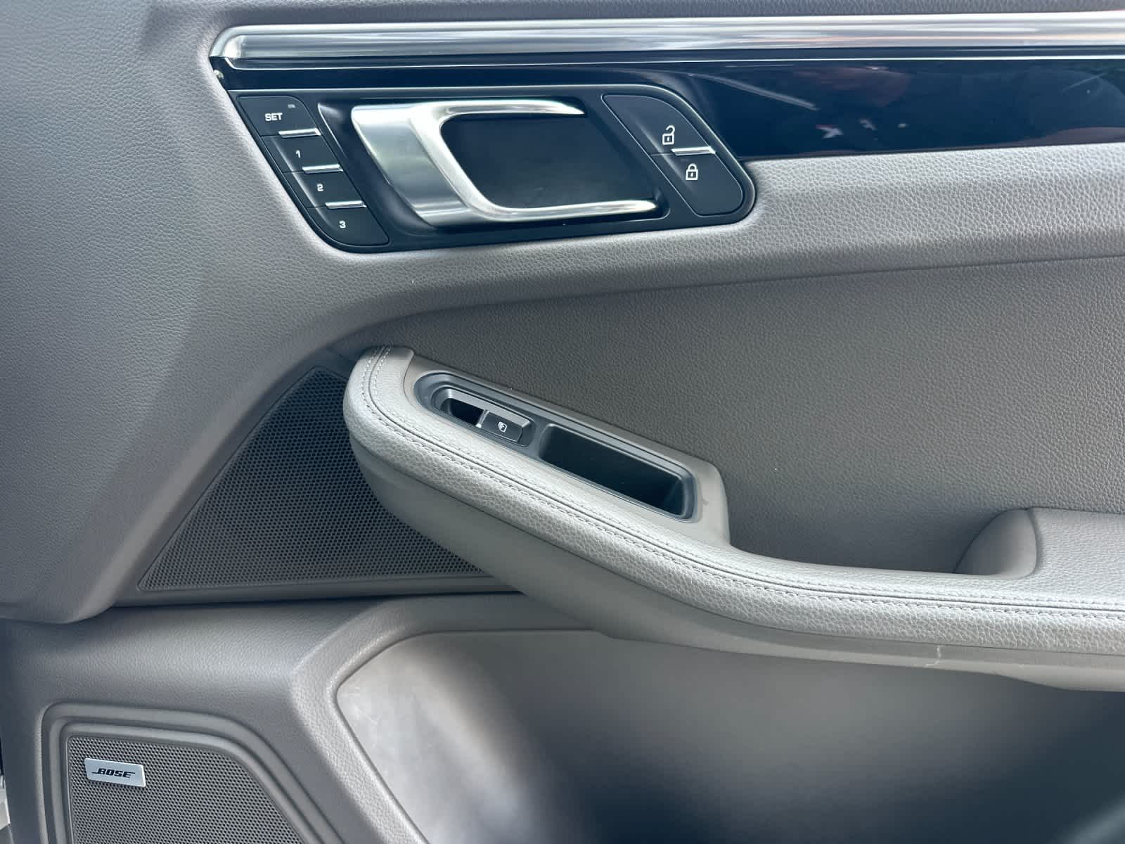 2024 Porsche Macan Macan S (MY24)