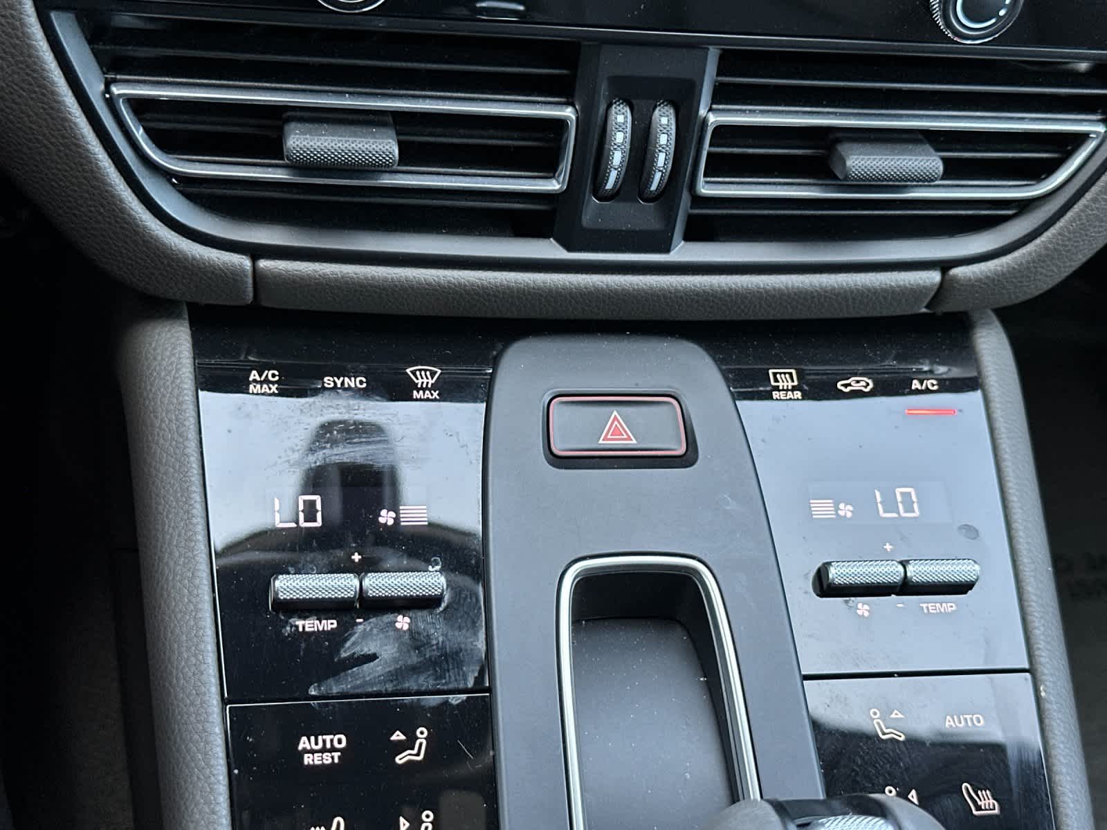2024 Porsche Macan Macan S (MY24)