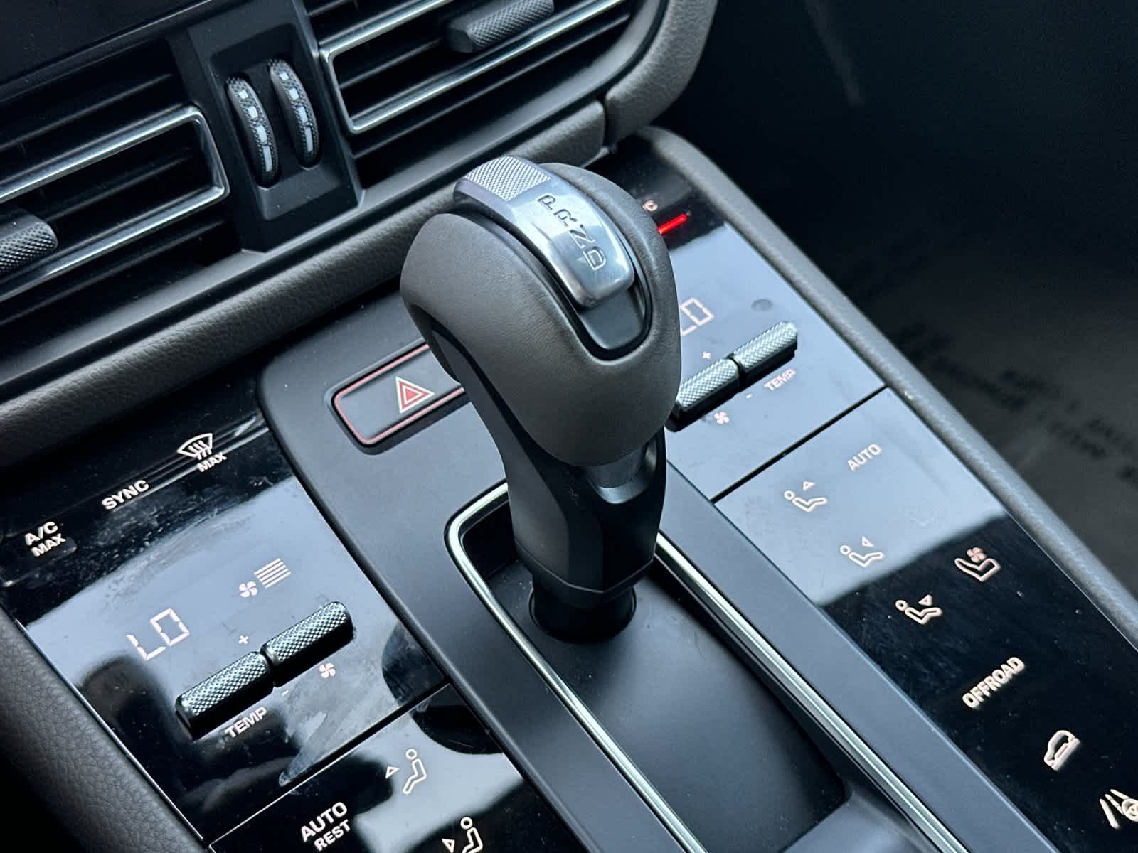 2024 Porsche Macan Macan S (MY24)