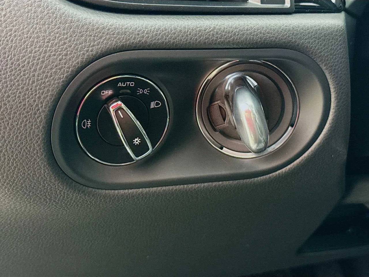 2025 Porsche Macan S