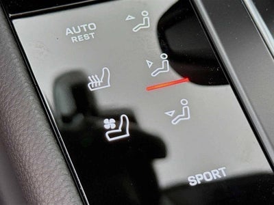 2025 Porsche Macan S