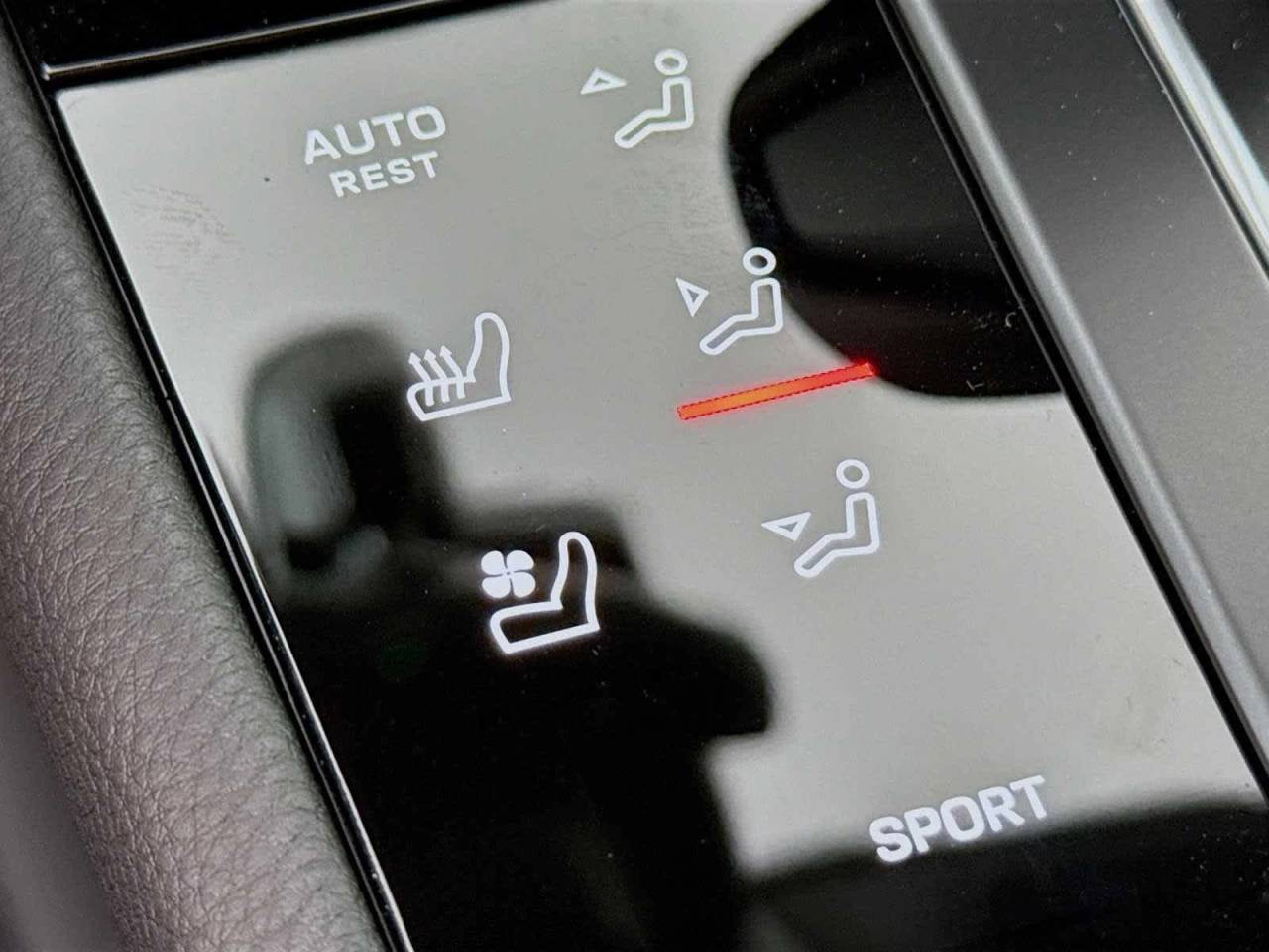 2025 Porsche Macan S