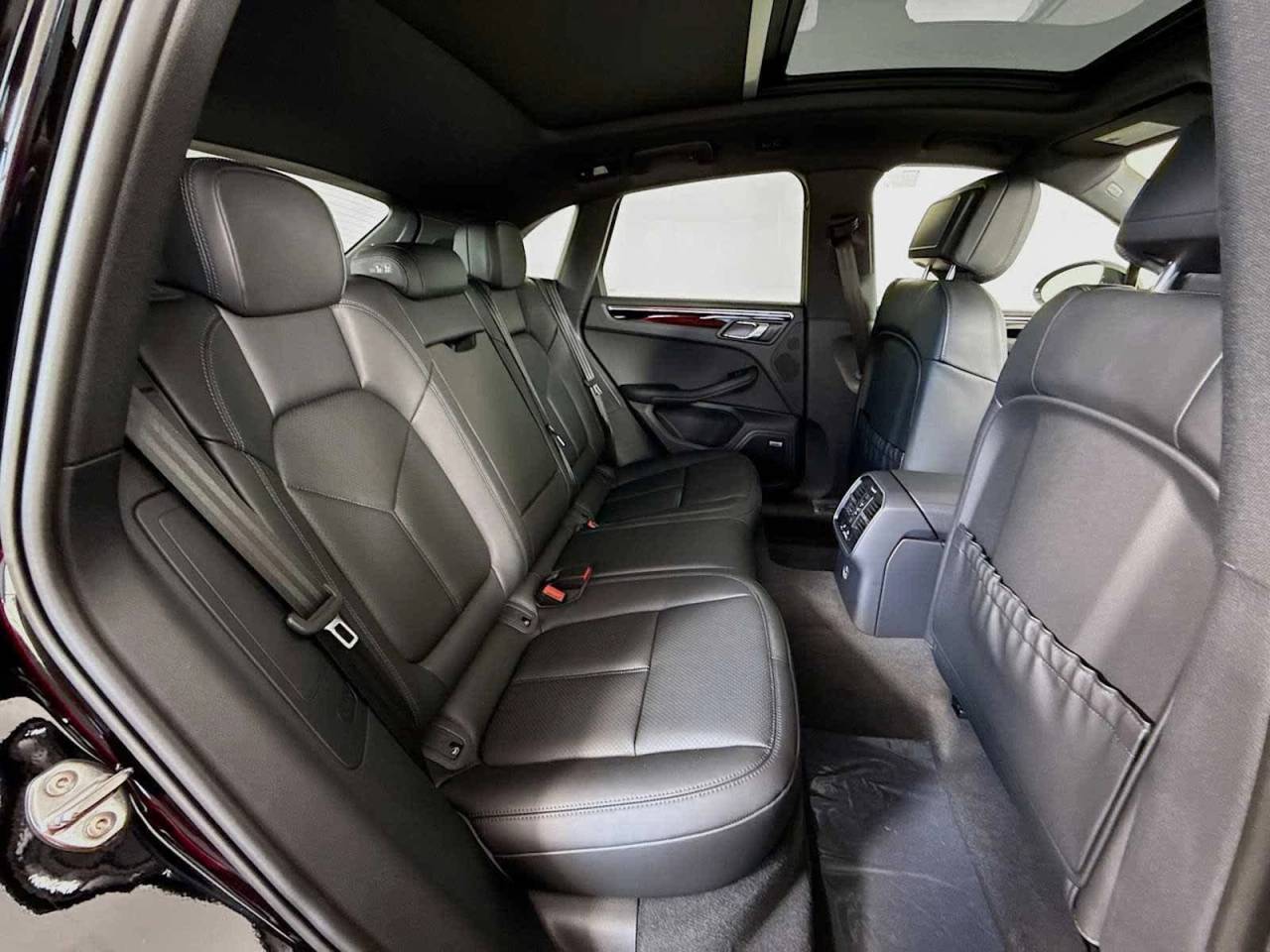 2025 Porsche Macan S