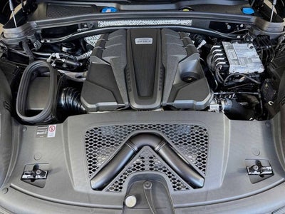 2025 Porsche Macan S