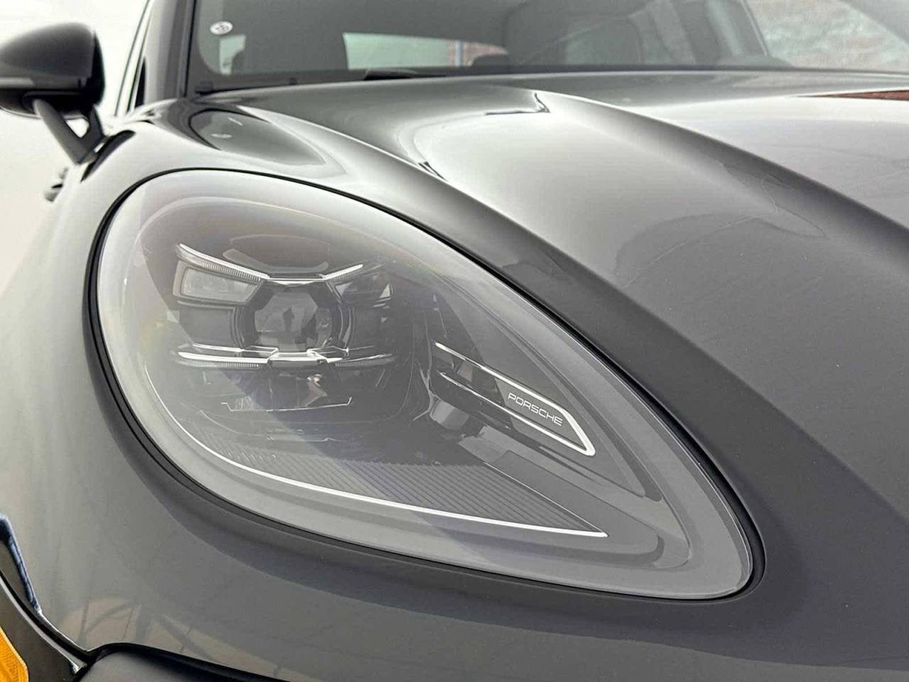 2025 Porsche Macan S