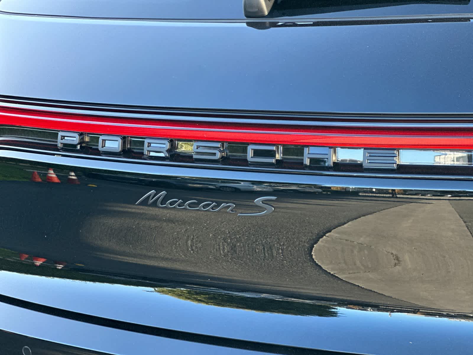 2025 Porsche Macan S