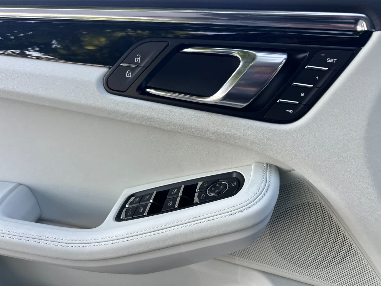 2026 Porsche Macan Macan S