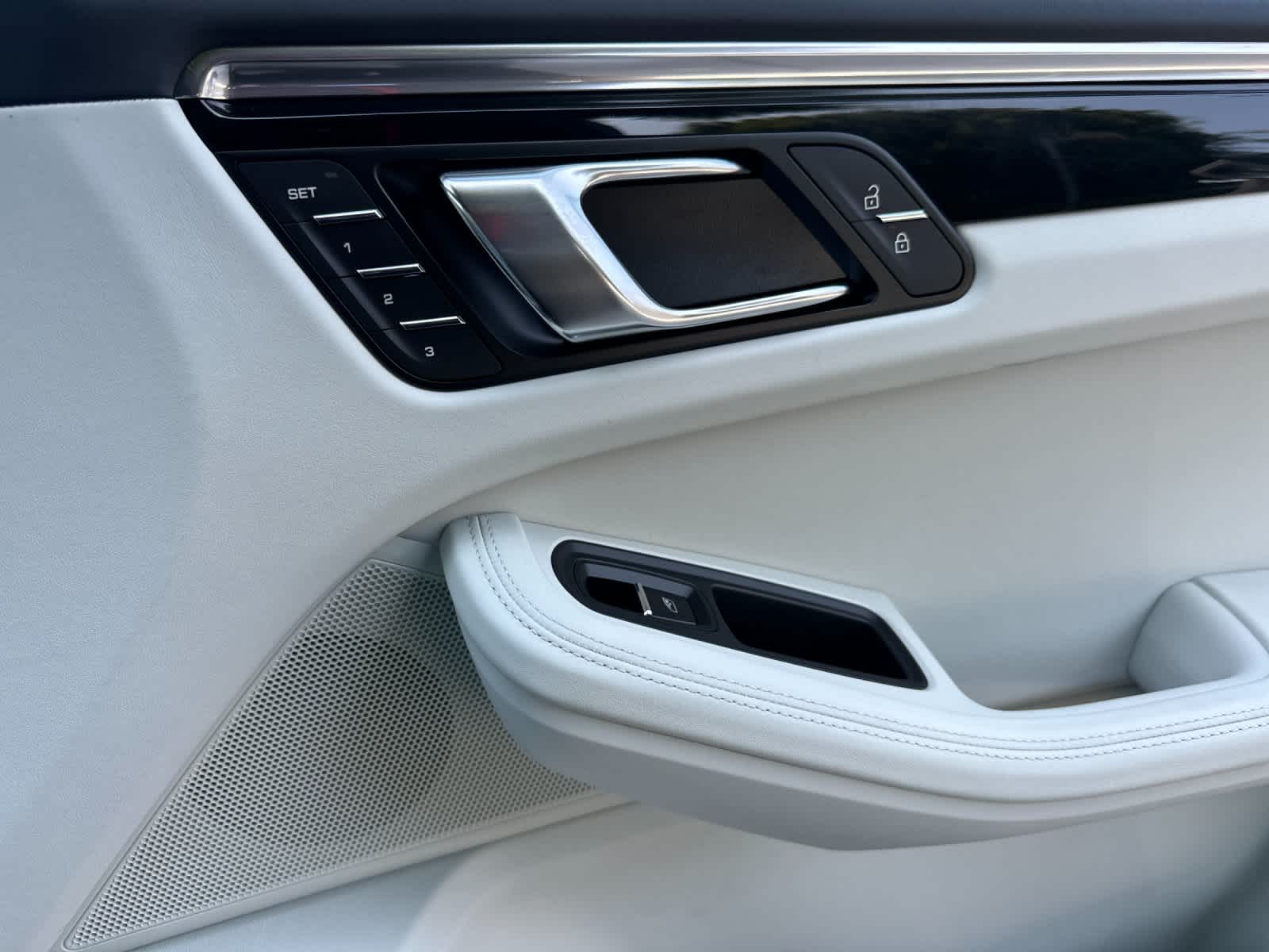 2026 Porsche Macan Macan S