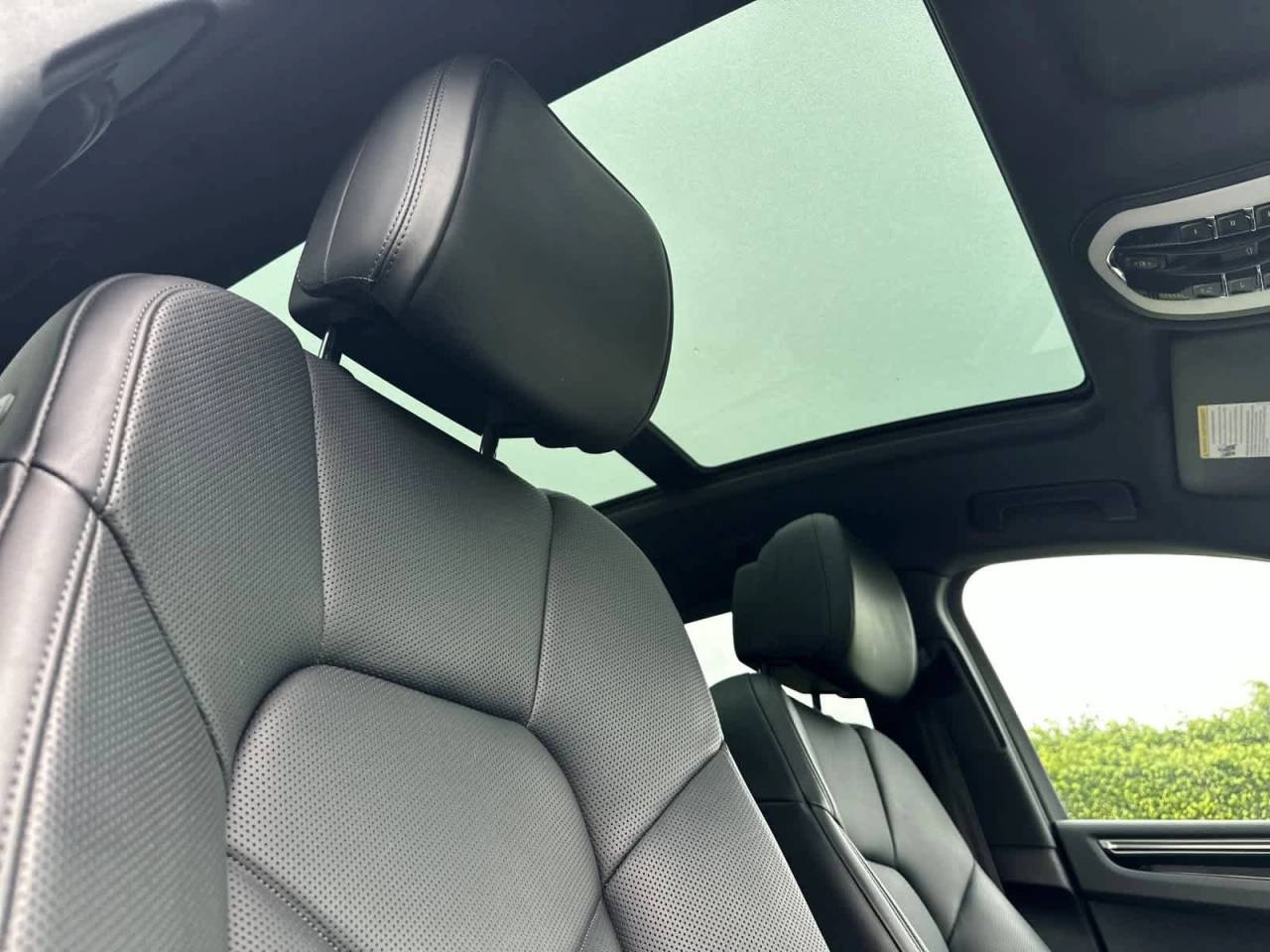 2025 Porsche Macan S