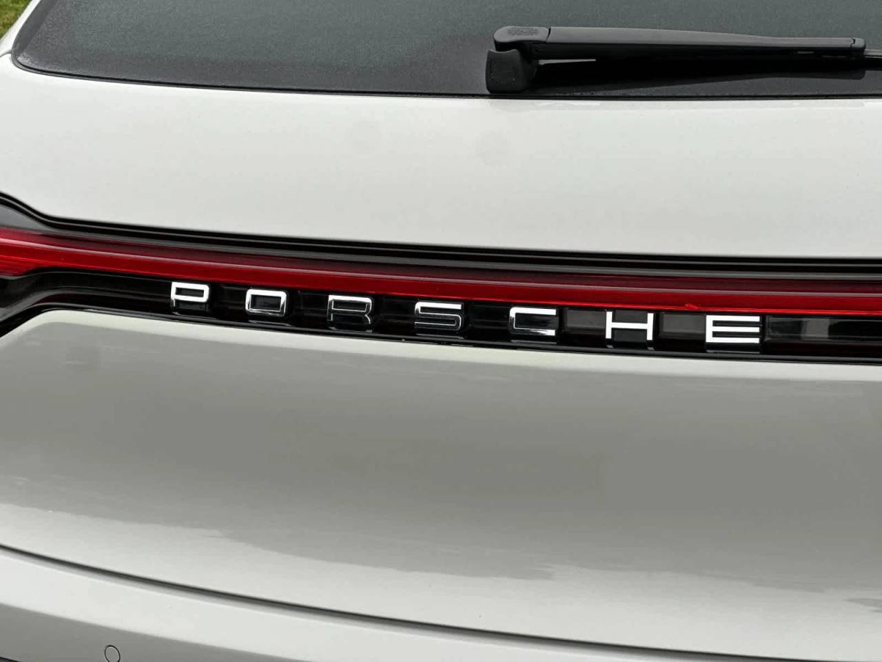 2025 Porsche Macan S