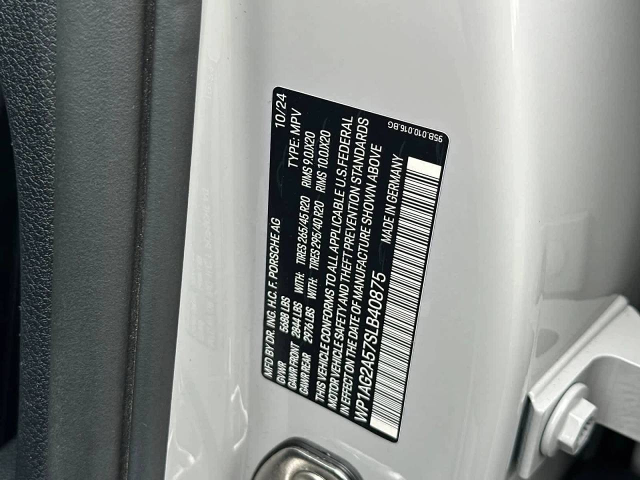 2025 Porsche Macan S