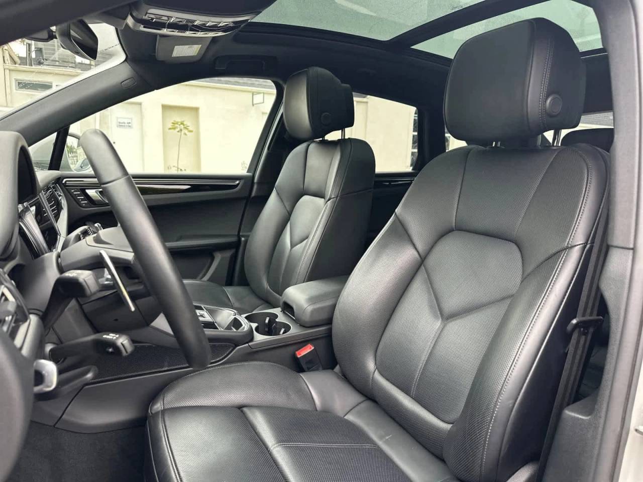 2025 Porsche Macan S