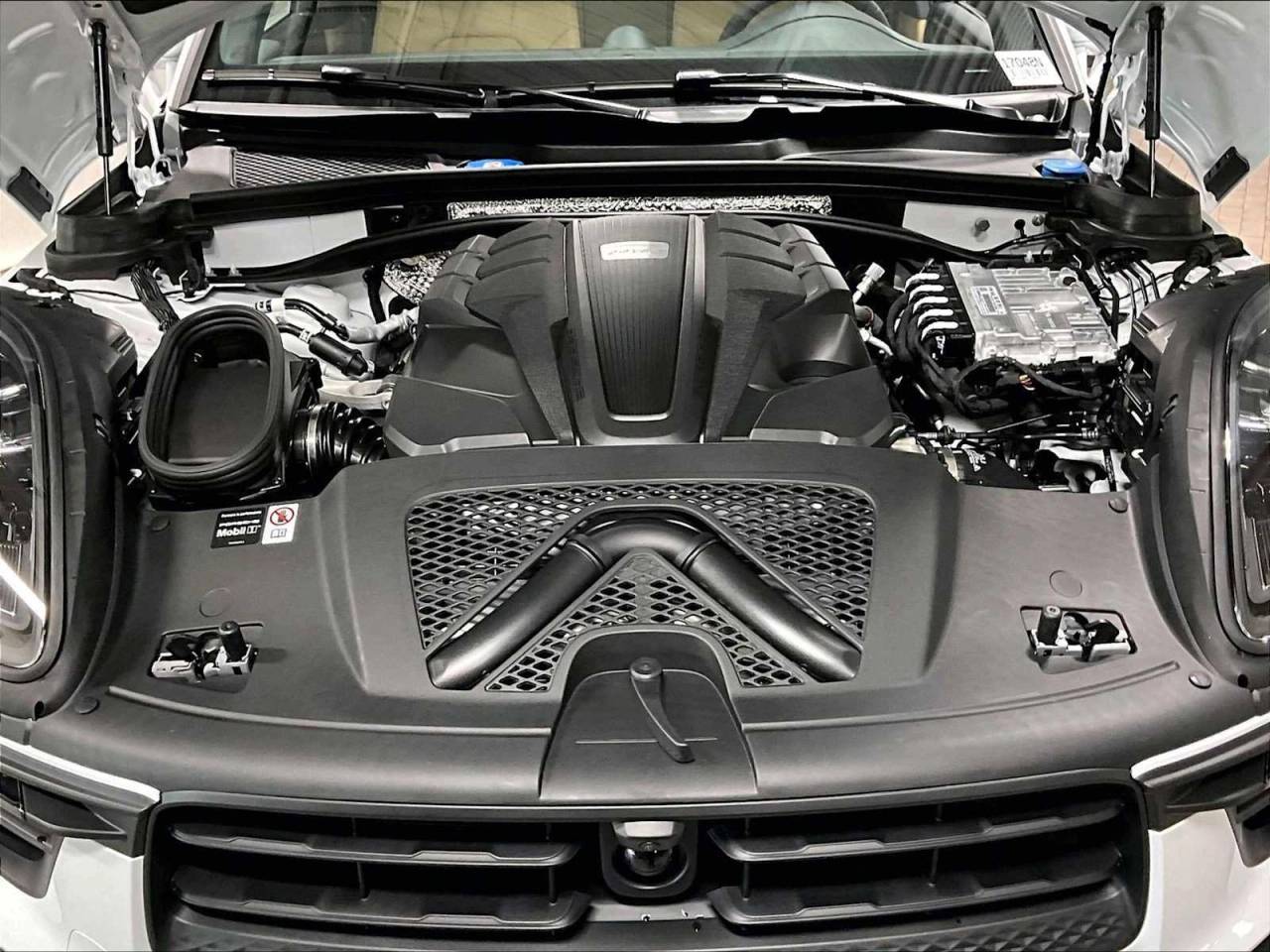 2026 Porsche Macan S